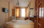 Kamar Tidur 5 Baronessa Apart Hotel