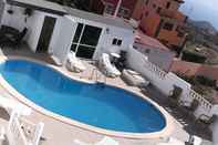 Swimming Pool Holiday Home Emblema - Adults Only