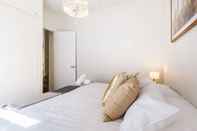 Bedroom AERIN, 2BDR Melbourne Apartment