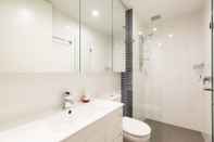 In-room Bathroom ALIA, 1BDR Fitzroy Apartment