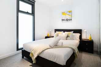 Kamar Tidur 4 ESTHER, 2BDR South Yarra Apartment