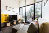 Ruang untuk Umum GEORGE, 1BDR North Melbourne Apartment