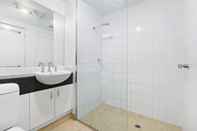 In-room Bathroom SIENNA, 1BDR South Melbourne Apartment