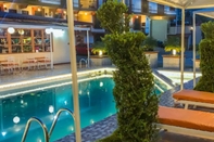 Swimming Pool Hotel & Suites Posada Molina