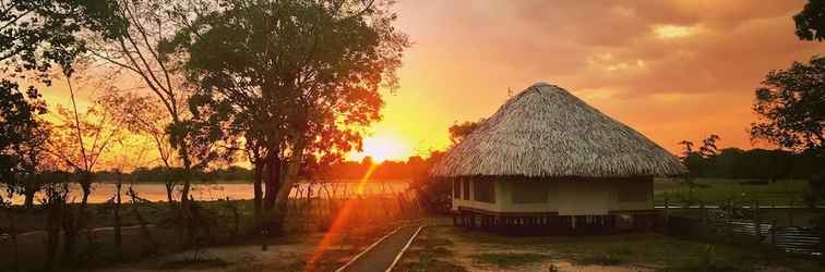 Exterior Yala Lake View Cabanas