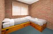 Bilik Tidur 4 Corowa Bindaree Holiday Park