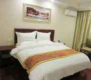 Bedroom 5 GreenTree Inn Shangrao Yushan County Boshi Avenue Hotel