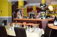 Bar, Cafe and Lounge Gast und Weinhaus Zwiebelturm