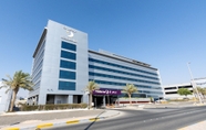 Exterior 6 Premier Inn Abu Dhabi Int Airport