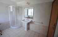 In-room Bathroom 4 Country House Villa Geminiani
