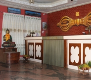 Lobby 3 Hotel Vajra Inn
