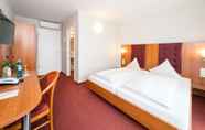 Bedroom 5 Hotel Restaurant Vater Rhein