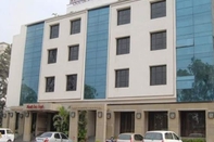 Bên ngoài Hotel Sai Saya