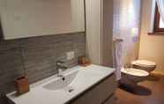 In-room Bathroom 4 Housemuhlbach Wellness Acqua Spa Resort