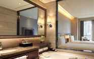 In-room Bathroom 3 Wanda Realm Guangyuan