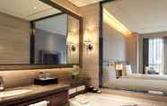 In-room Bathroom 3 Wanda Realm Guangyuan