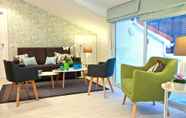 Lobi 2 Feelathome Madrid Suites Apartments
