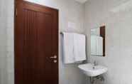 In-room Bathroom 6 Anyar Bagus Villa