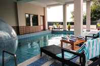 Swimming Pool D'Polo Club & Spa Resort