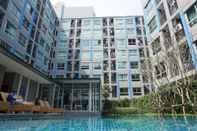 Swimming Pool The Kith Plus Sukhumvit 113