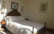Bedroom 7 Bed & Breakfast at Bidwill