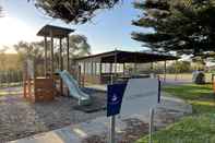 Common Space Austral Place 88 via Merri River