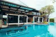 Swimming Pool Mawadee Island Resort