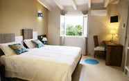 Kamar Tidur 5 Avion B&B