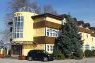 Exterior Hotel LaGus