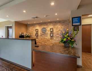 Lobby 2 Comfort Inn & Suites – Harrisburg Airport – Hershey South