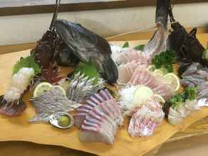 ร้านอาหาร 4 Seaside Uwakai