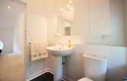 In-room Bathroom 2 Bron y Graig