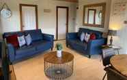 Common Space 7 Birch 14 With Hot Tub, Newton Stewart