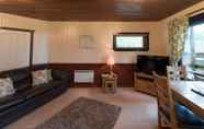 Common Space 6 Birch 18 With Hot Tub, Newton Stewart