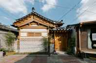 Exterior Adamhanok