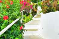 Common Space Steps Garden Resort