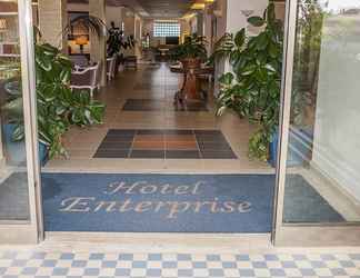 Lobi 2 Hotel Enterprise