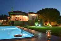 Swimming Pool Villa Dimeon