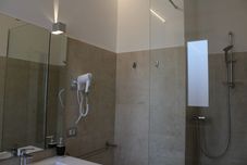 객실 내 욕실 Foresteria Solosonno