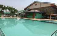 Kolam Renang 2 Lopburi Residence Hotel