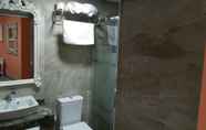 Phòng tắm bên trong 2 Just Style El Mañico