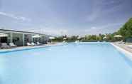 Swimming Pool 4 Residence Long Beach Village