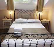 Kamar Tidur 5 Haymills Guesthouse