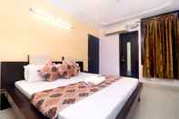 Bedroom Gurjeet hotel by naavagat