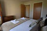 Bedroom Heathrow Living Serviced Apartments by Ferndale