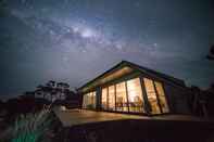 Exterior Sawyers Bay Shacks