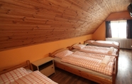 Kamar Tidur 7 Csillagtúra Panzió