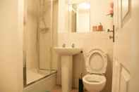 Toilet Kamar Warwick Home Lisca House