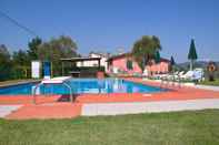 Swimming Pool Hotel Paese Daniela