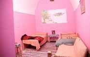 Kamar Tidur 2 Colly Nubian House